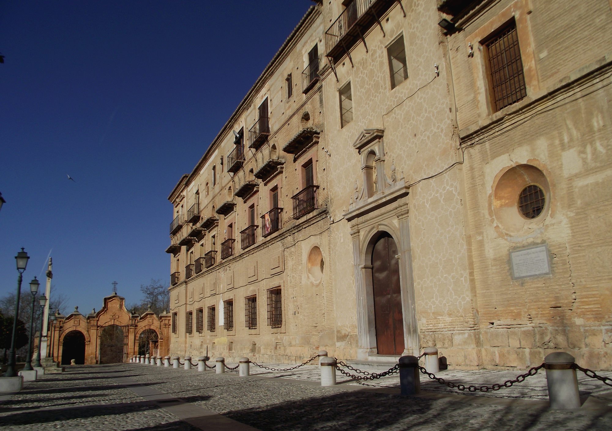 Ruta visitas tours visitar con guia oficial en español Abadía del Sacromonte y Albayzín para grupos